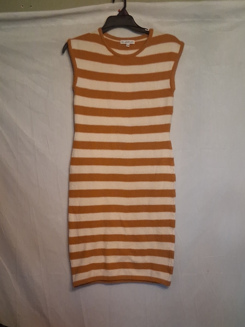Blakely  NYC Sleeveless Striped Knit Dress in Mustard and Cream Size LXL